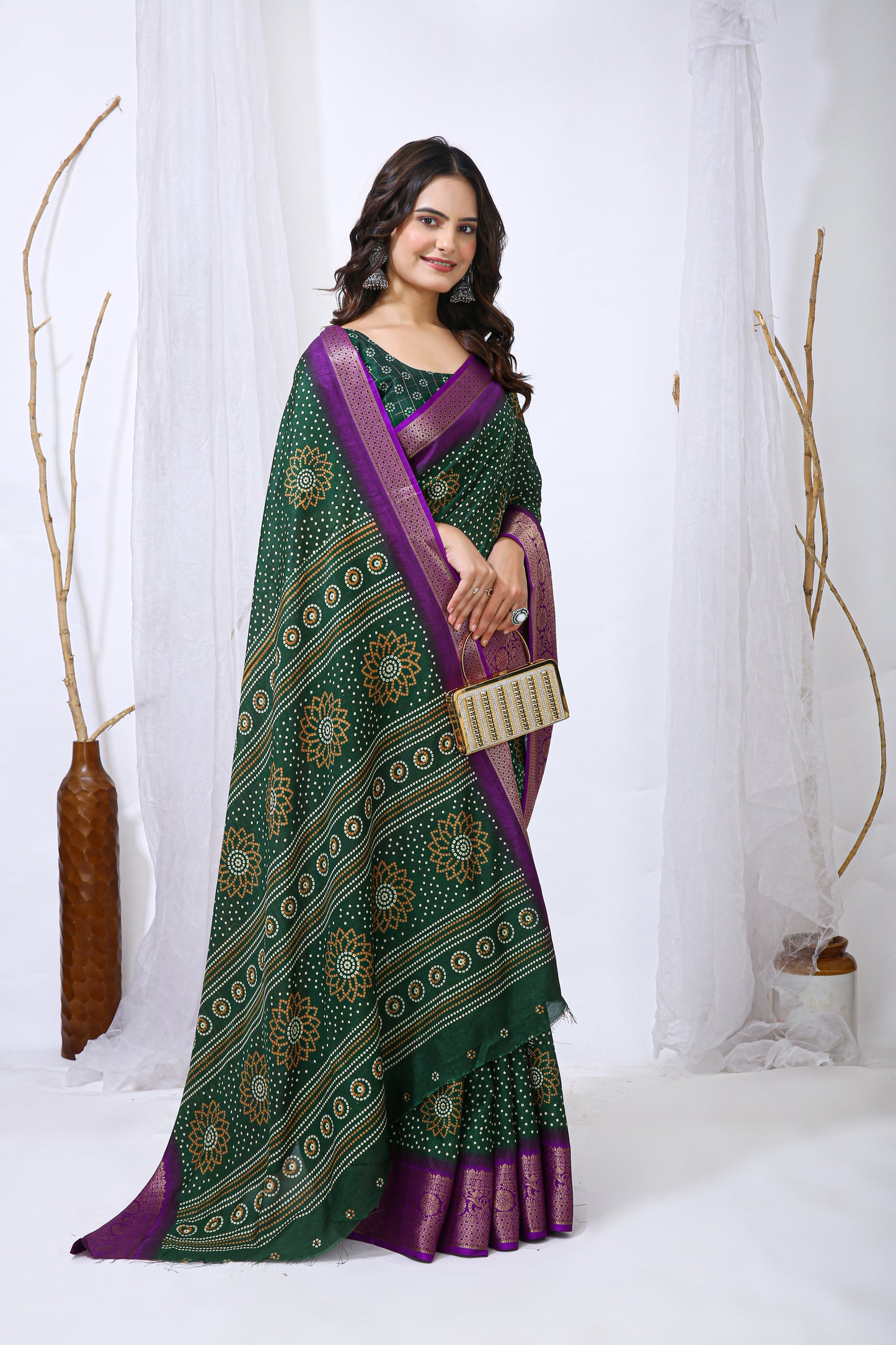 Green Color Dola Cotton Fabric Kalamkari Print Saree With Printed Blouse Piece