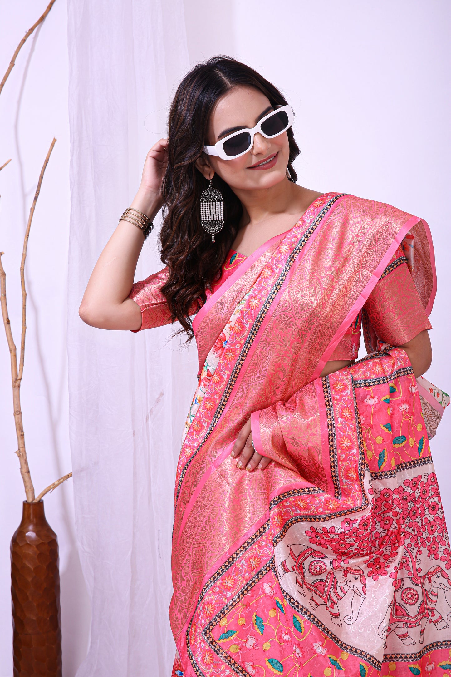White and Pink Color Dola Cotton Fabric Digital Print Saree With Blouse Piece