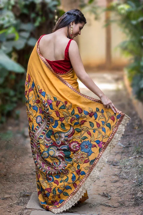 Dazzling Yellow Color Cotton Linen Saree With Unstitched Blouse Piece For Women