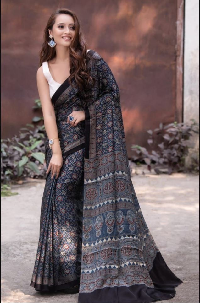 Luxurious Black Color Cotton Linen Saree With Unstitched Blouse Piece For Women