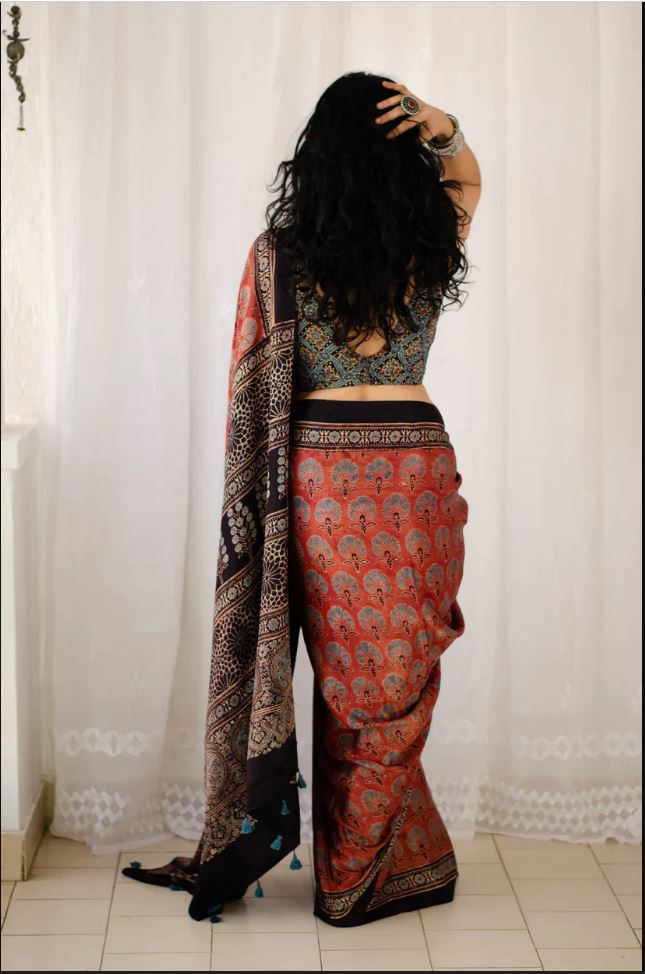 Majestic Red Color Cotton Linen Saree With Unstitched Blouse Piece For Women