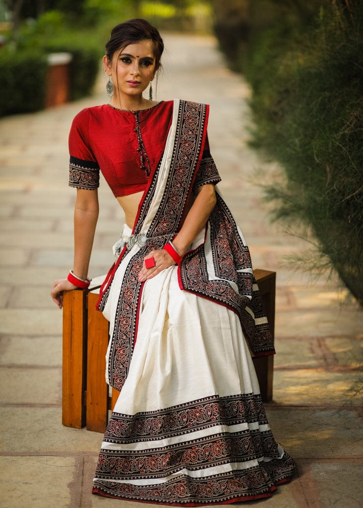 Royal White Color Cotton Linen Saree With Unstitched Blouse Piece For Women