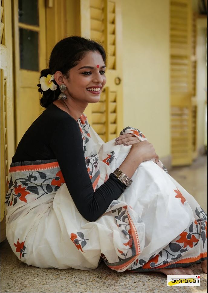 Dazzling White Color Cotton Linen Saree With Unstitched Blouse Piece For Women