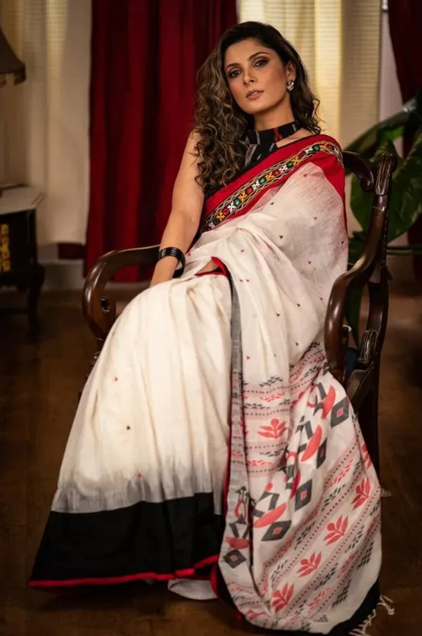 Luxurious White and Red Color Cotton Linen Saree With Unstitched Blouse Piece For Women