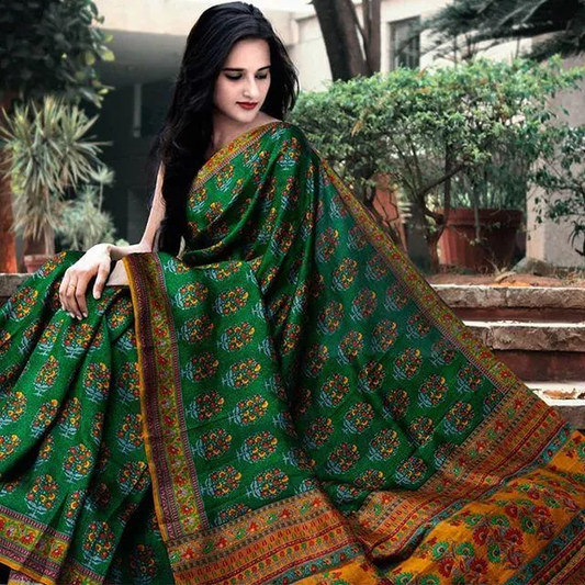 Vibrant Green Color Cotton Linen Saree With Unstitched Blouse Piece For Women